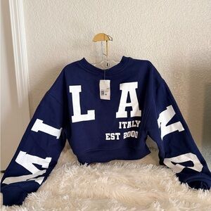 Milano Italy sz XS Navy Blue Cropped Sweater